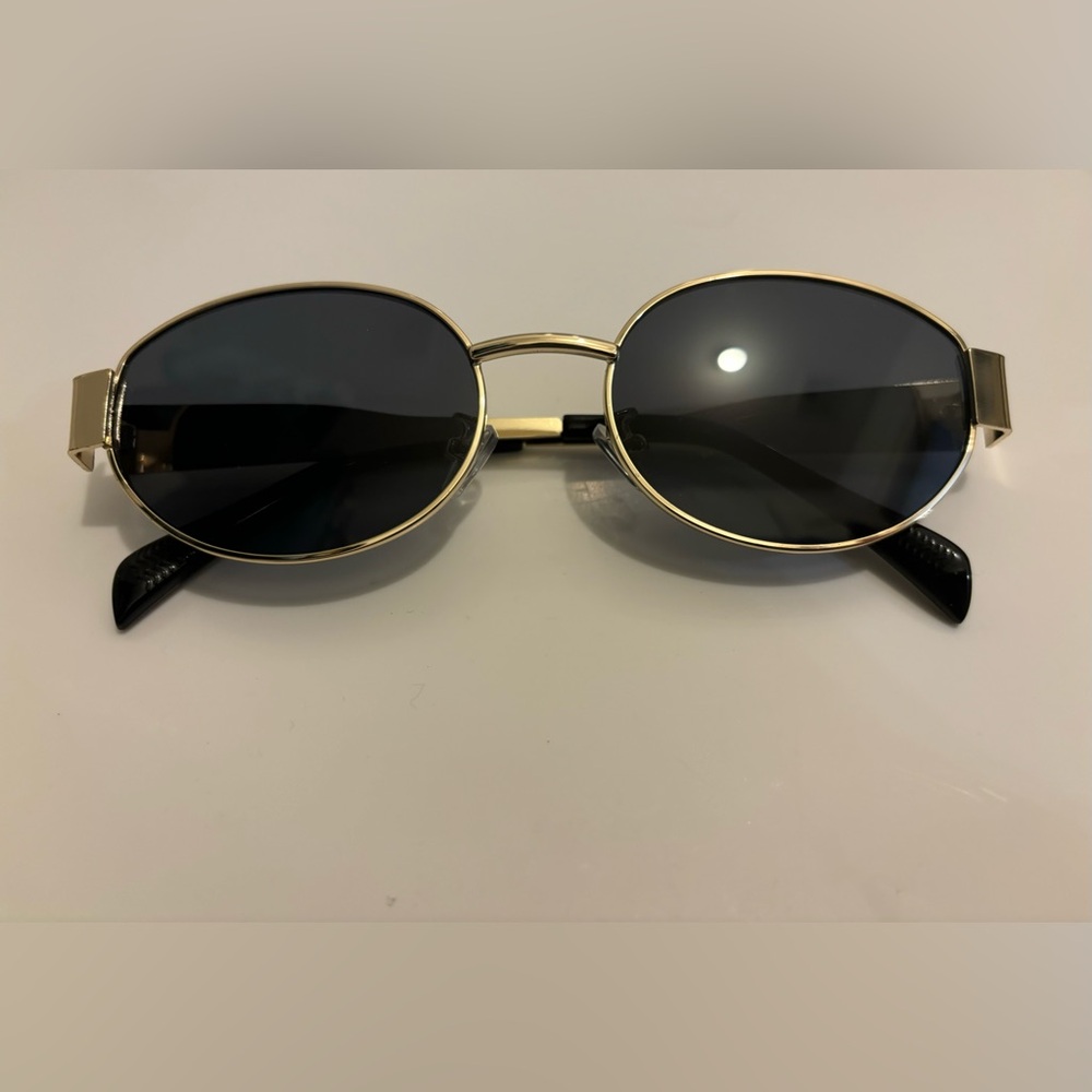 NWT Street Trend Oval Frame Sunglasses